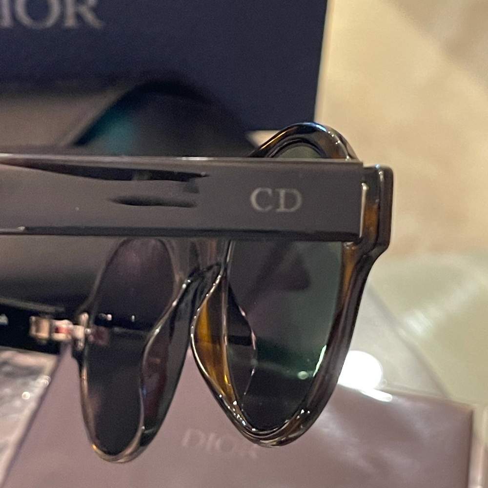 Dior sunglasses - Picture 10 of 12